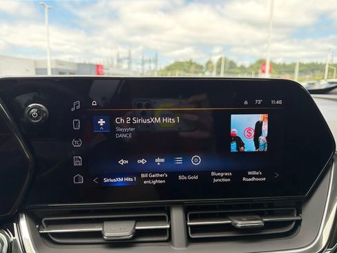 Used 2026 Chevrolet Trax RS w/ Sunroof Package FWD image 18