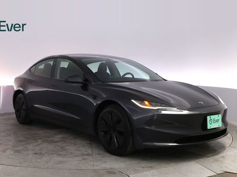 Used 2025 Tesla Model 3 Long Range RWD image 12