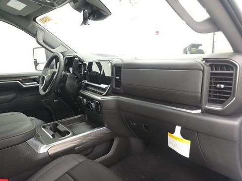 New 2025 Chevrolet Silverado 2500 LTZ w/ LTZ Plus Package image 30