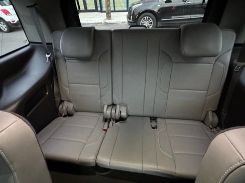 Used 2018 Chevrolet Tahoe LT w/ Luxury Package image 15