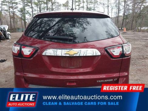 Used 2016 Chevrolet Traverse LT w/ Traveler's Package image 32