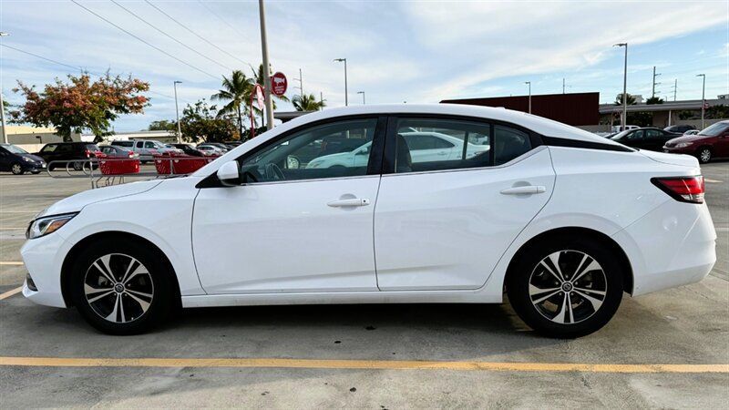 Used 2022 Nissan Sentra SV FWD image 2