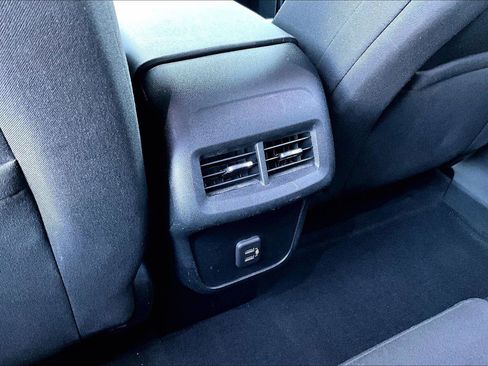 Used 2020 Chevrolet Equinox LS w/ LS Convenience Package image 34