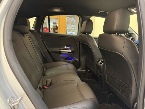 Certified 2025 Mercedes-Benz GLA 250 image 19