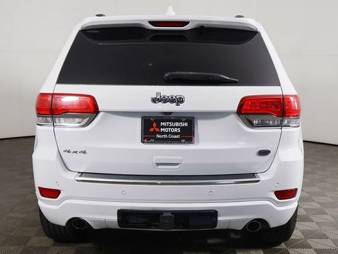 Used 2015 Jeep Grand Cherokee Overland AWD/4WD image 14