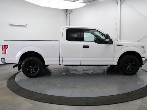Used 2017 Ford F150 XLT w/ Trailer Tow Package AWD/4WD image 8