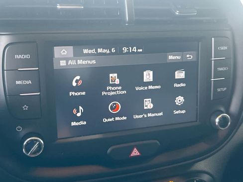 Used 2025 Kia Soul LX w/ LX Technology Package FWD image 18