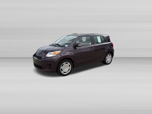 Used 2010 Scion xD image 10