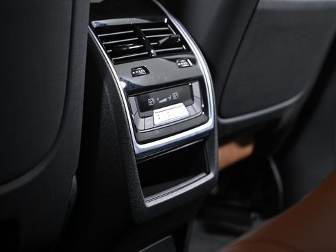 Used 2023 BMW X6 M50i w/ Executive Package image 35