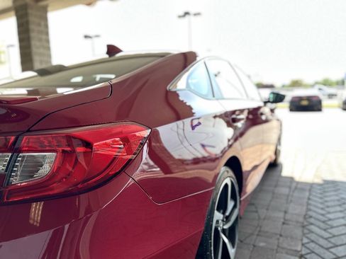 Used 2019 Honda Accord Sport image 13