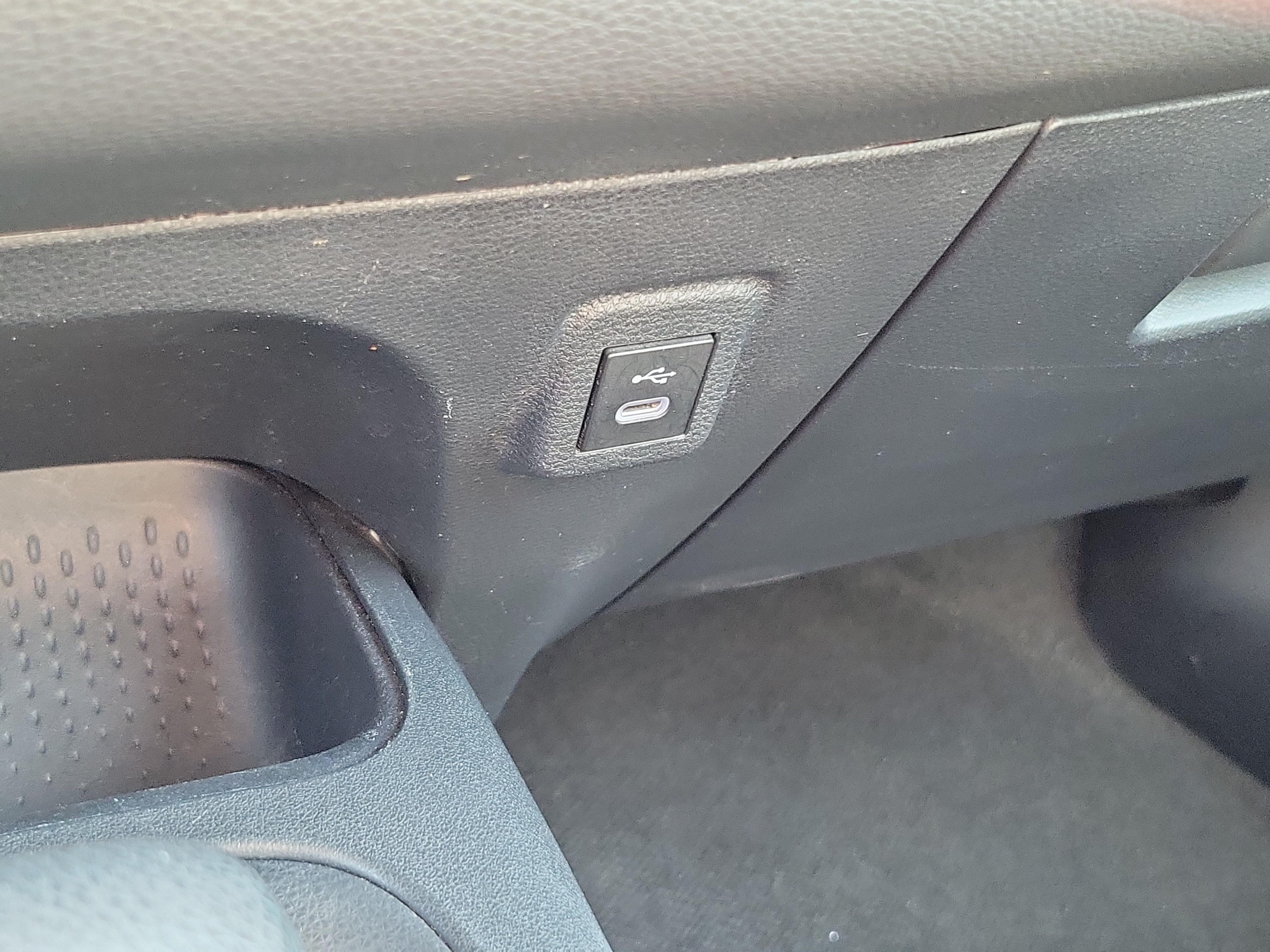 Used 2024 Toyota Corolla LE FWD image 27