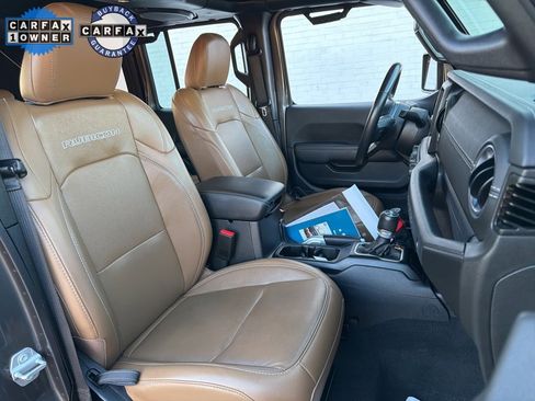 Used 2022 Jeep Wrangler Unlimited Rubicon 4xe w/ Cold Weather Group image 15