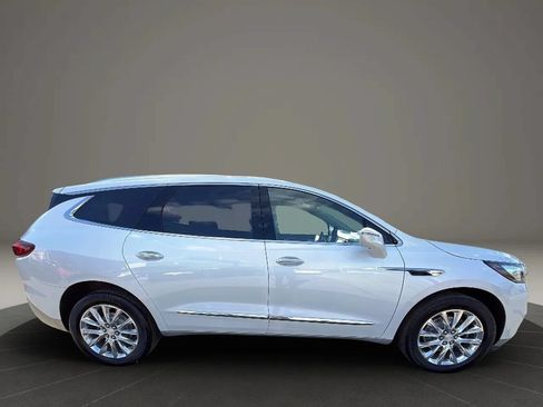 Used 2019 Buick Enclave Essence AWD/4WD image 4