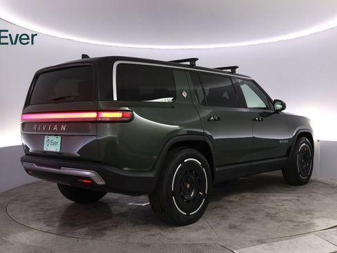 Used 2025 Rivian R1S Adventure AWD/4WD image 3