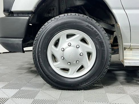 Used 2012 Ford E-150 and Econoline 150 w/ Commercial Cargo Van Pkg image 27