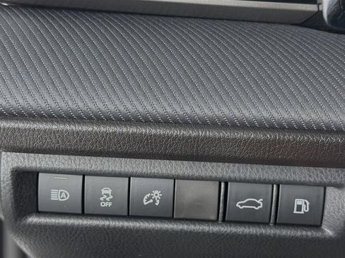 Used 2025 Toyota Camry SE FWD image 15