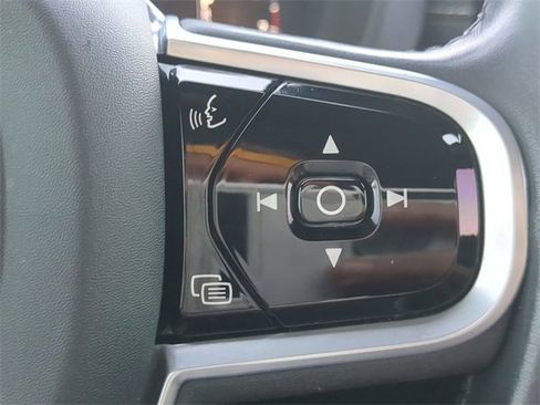 Used 2021 Volvo XC60 T5 Inscription w/ Advanced Package image 24