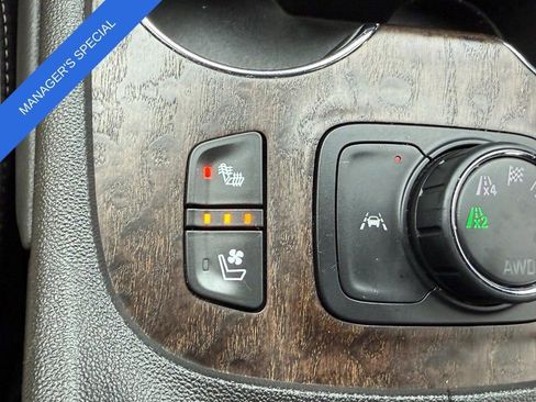 Used 2023 GMC Acadia Denali AWD/4WD image 23