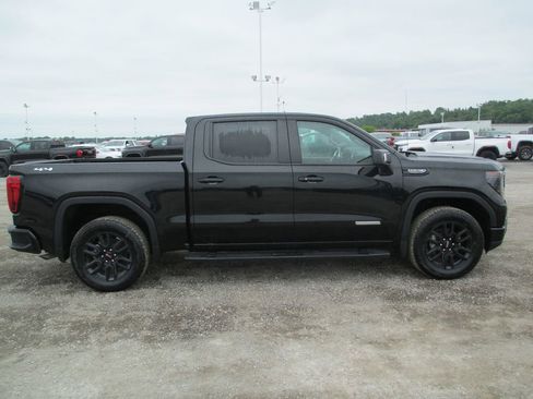 New 2026 GMC Sierra 1500 Elevation w/ Elevation Premium Package AWD/4WD image 3