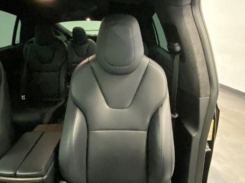 Used 2018 Tesla Model X 75D image 21