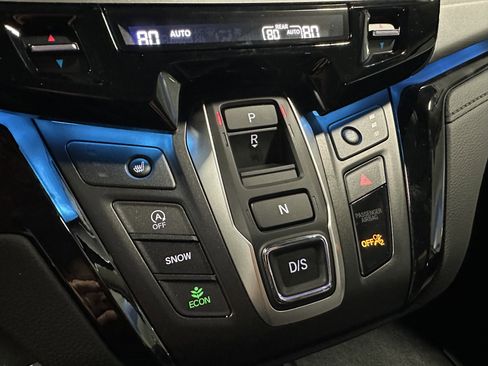 New 2026 Honda Odyssey Touring image 14