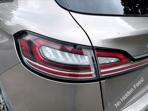 Used 2020 Lincoln Nautilus Reserve AWD/4WD image 27