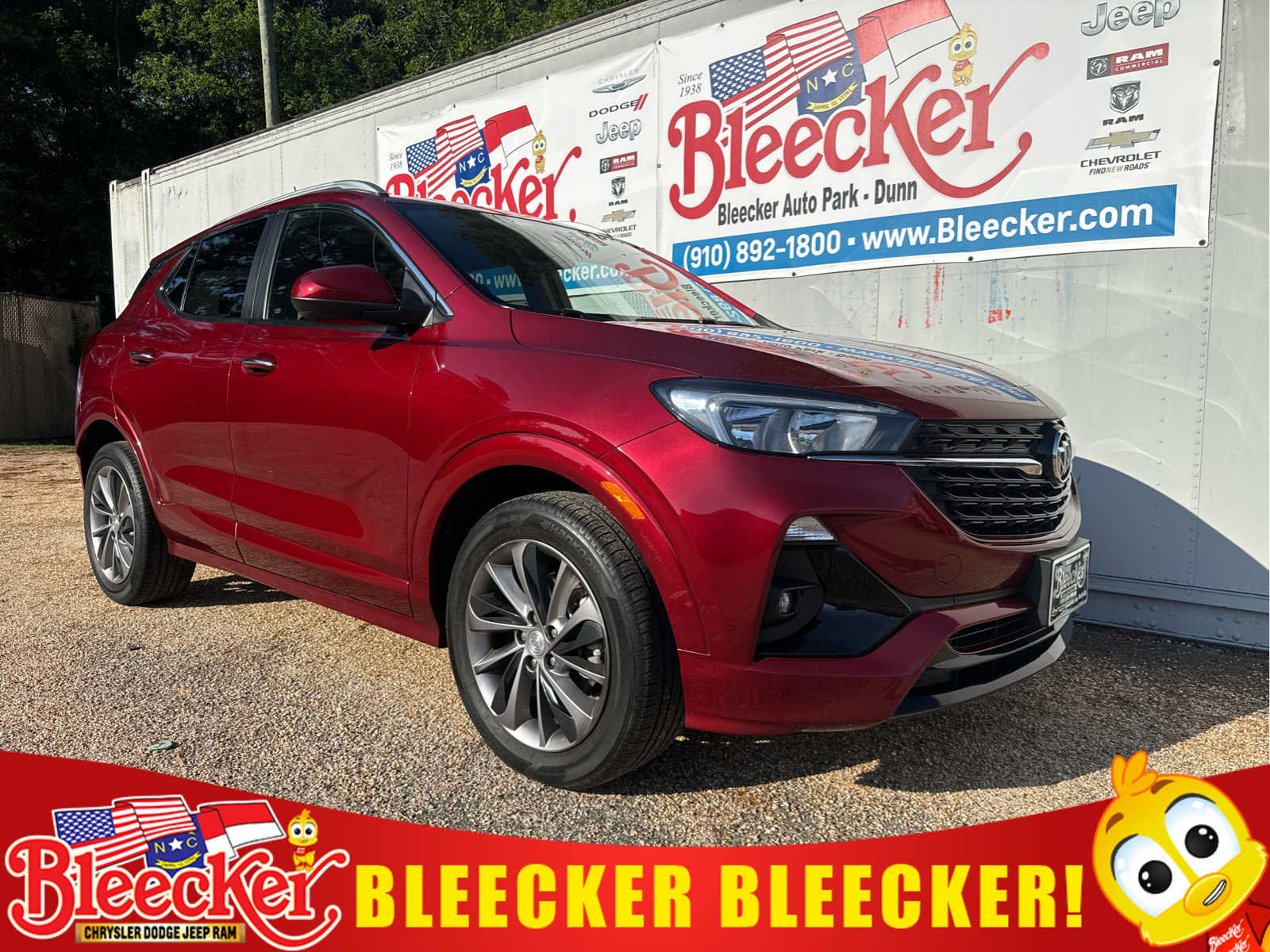 Used 2022 Buick Encore GX Select w/ Sport Touring Package FWD image 1
