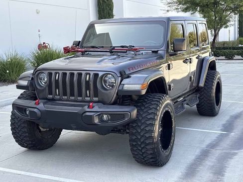 Used 2018 Jeep Wrangler Unlimited Rubicon AWD/4WD image 7