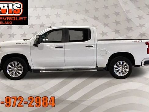 Used 2021 Chevrolet Silverado 1500 Custom w/ Custom Max Trailering Package AWD/4WD image 3