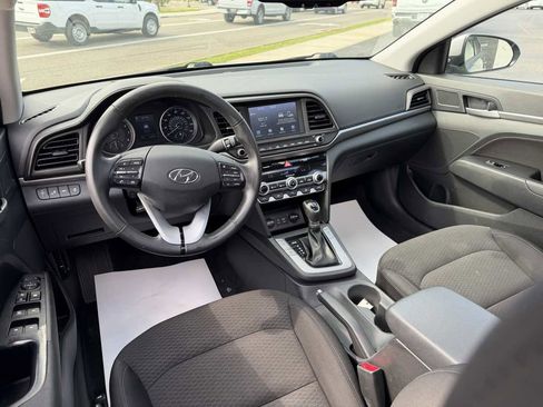 Used 2020 Hyundai Elantra Value Edition w/ Cargo Package (C1) FWD image 12
