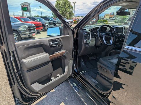 Used 2019 GMC Sierra 1500 SLT w/ SLT Premium Plus Package AWD/4WD image 8