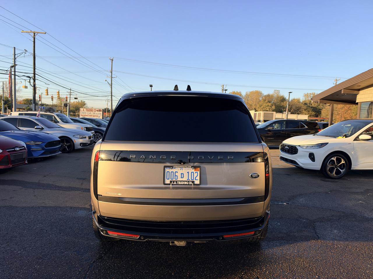 Used 2023 Land Rover Range Rover Long Wheelbase SE AWD/4WD image 11