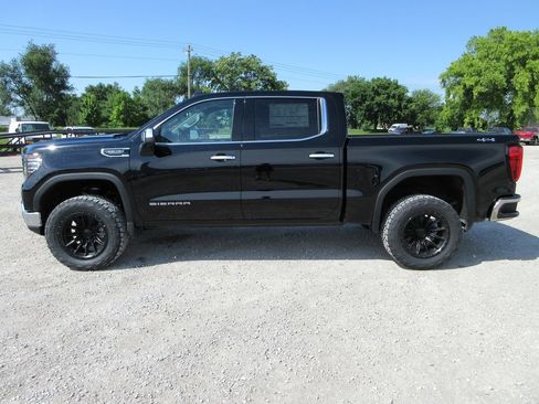 New 2026 GMC Sierra 1500 SLT w/ SLT Convenience Package AWD/4WD image 10