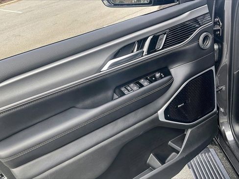 New 2026 Jeep Grand Wagoneer Limited image 30