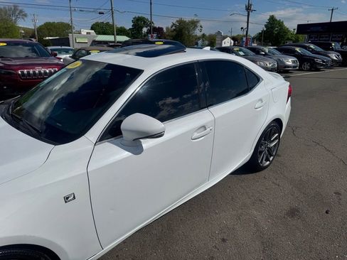 Used 2016 Lexus IS 300 AWD image 13