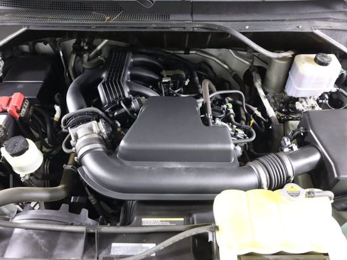 Used 2016 Nissan NV 1500 SV RWD image 35