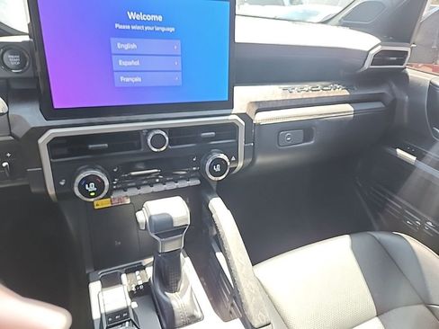 Used 2025 Toyota Tacoma Limited image 14