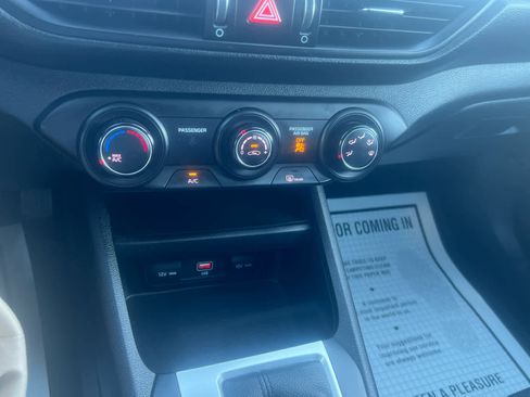 Used 2023 Kia Forte LXS w/ LXS Technology Package image 18