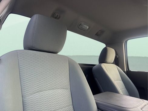 Used 2018 RAM 1500 Express image 15