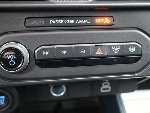 New 2026 Ford Maverick Lobo AWD/4WD image 12
