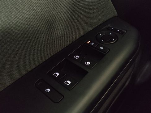 Used 2025 Kia K4 EX FWD image 27