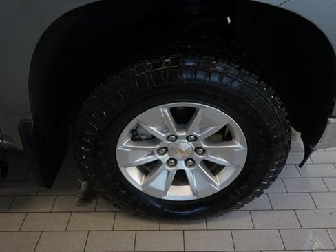 Used 2023 Chevrolet Silverado 1500 LT image 16