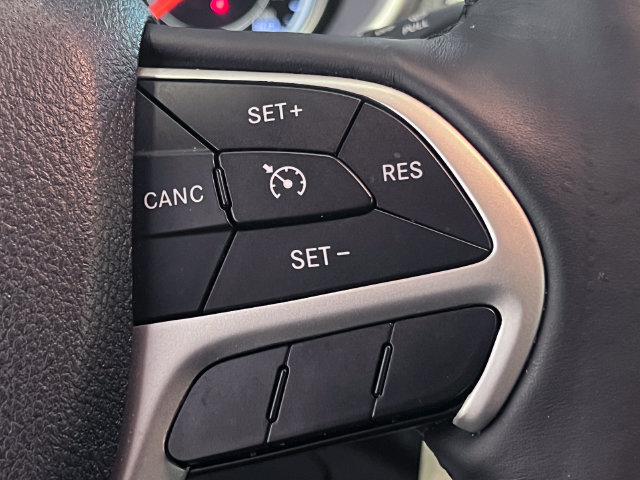 Used 2014 Jeep Cherokee Trailhawk w/ Leather Interior Group AWD/4WD image 21