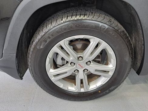 Used 2024 GMC Terrain SLE AWD/4WD image 30