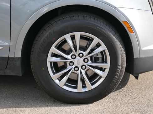 Certified 2023 Cadillac XT5 Premium Luxury FWD image 11