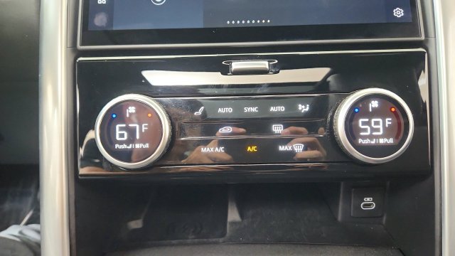 Used 2025 Land Rover Discovery S AWD/4WD image 69