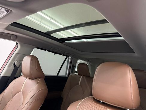 Certified 2024 Toyota Grand Highlander AWD image 24