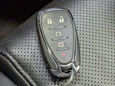 Used 2021 Chevrolet Camaro SS RWD image 24