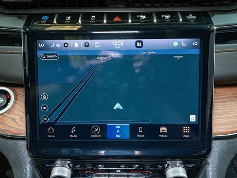 Used 2023 Jeep Grand Cherokee Summit w/ High Altitude Package image 20