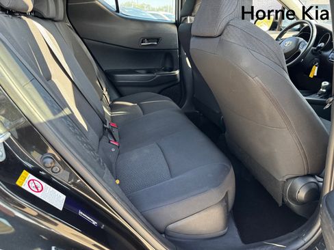 Used 2018 Toyota C-HR XLE image 27